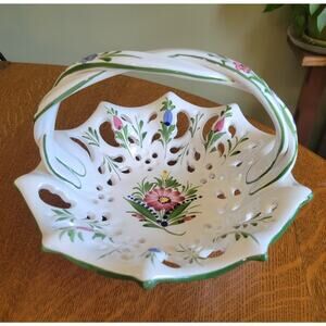 VINTAGE RCCL PORTUGAL HAND-PAINTED PORCELAIN WHITE FLORAL BASKET BRAIDED HANDLE